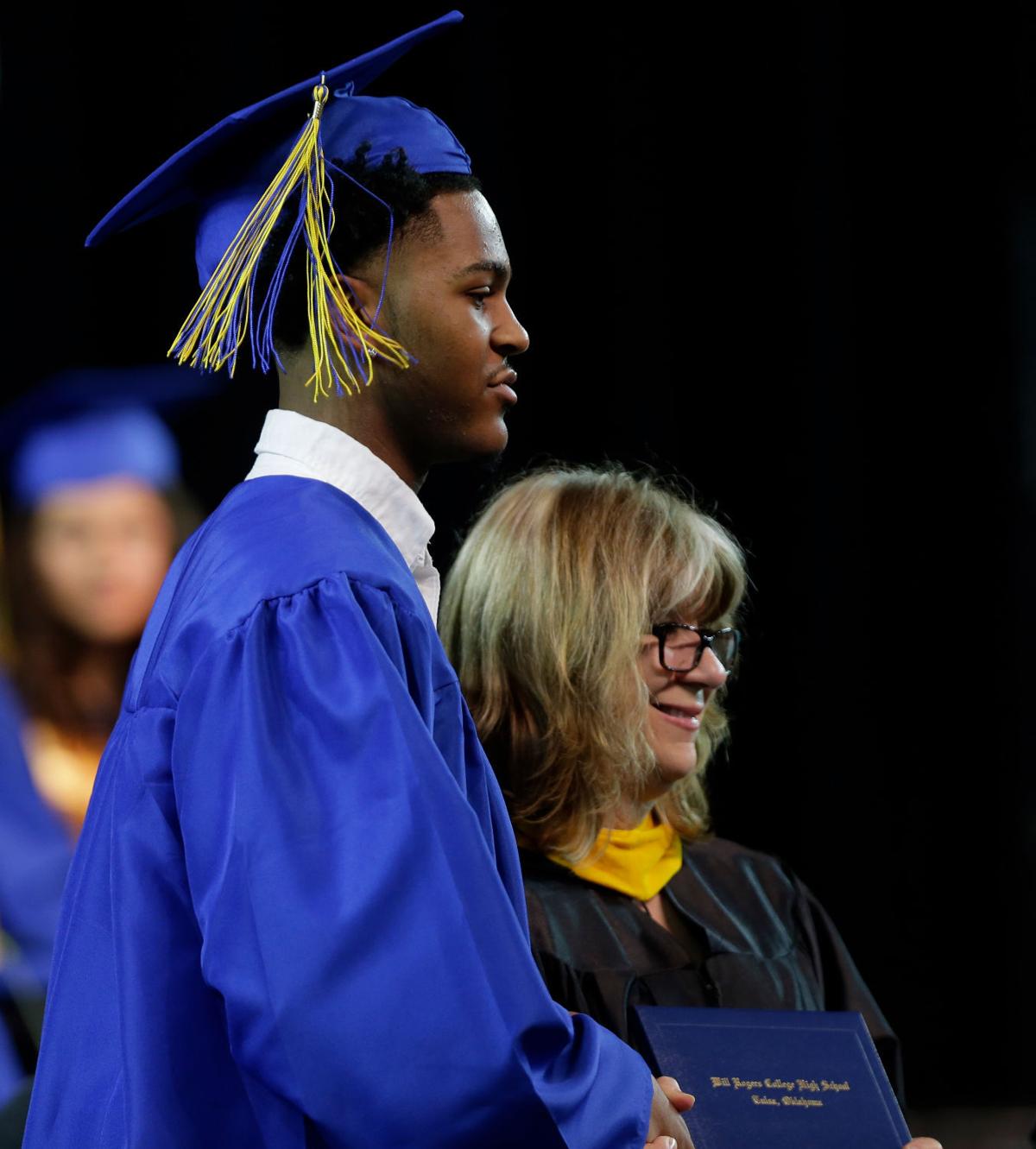 Photo Gallery Rogers High School Graduation Latest Headlines