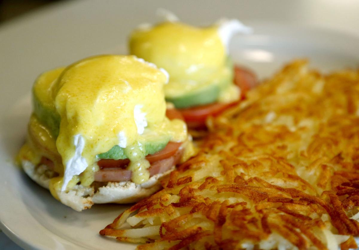 Review Metro Diner offers classic American diner ambience, menu