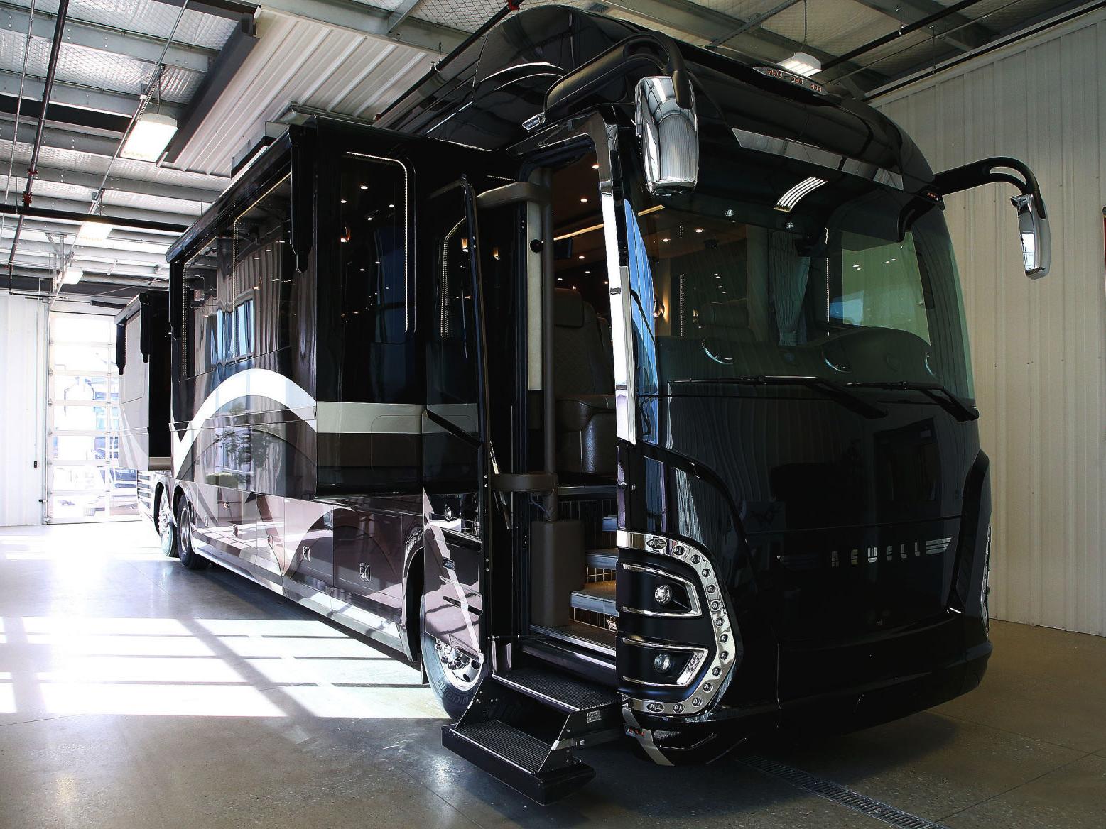 See What Goes Into A 2 Million Rv Made In Oklahoma And Take A Peek Inside Business News Tulsaworld Com