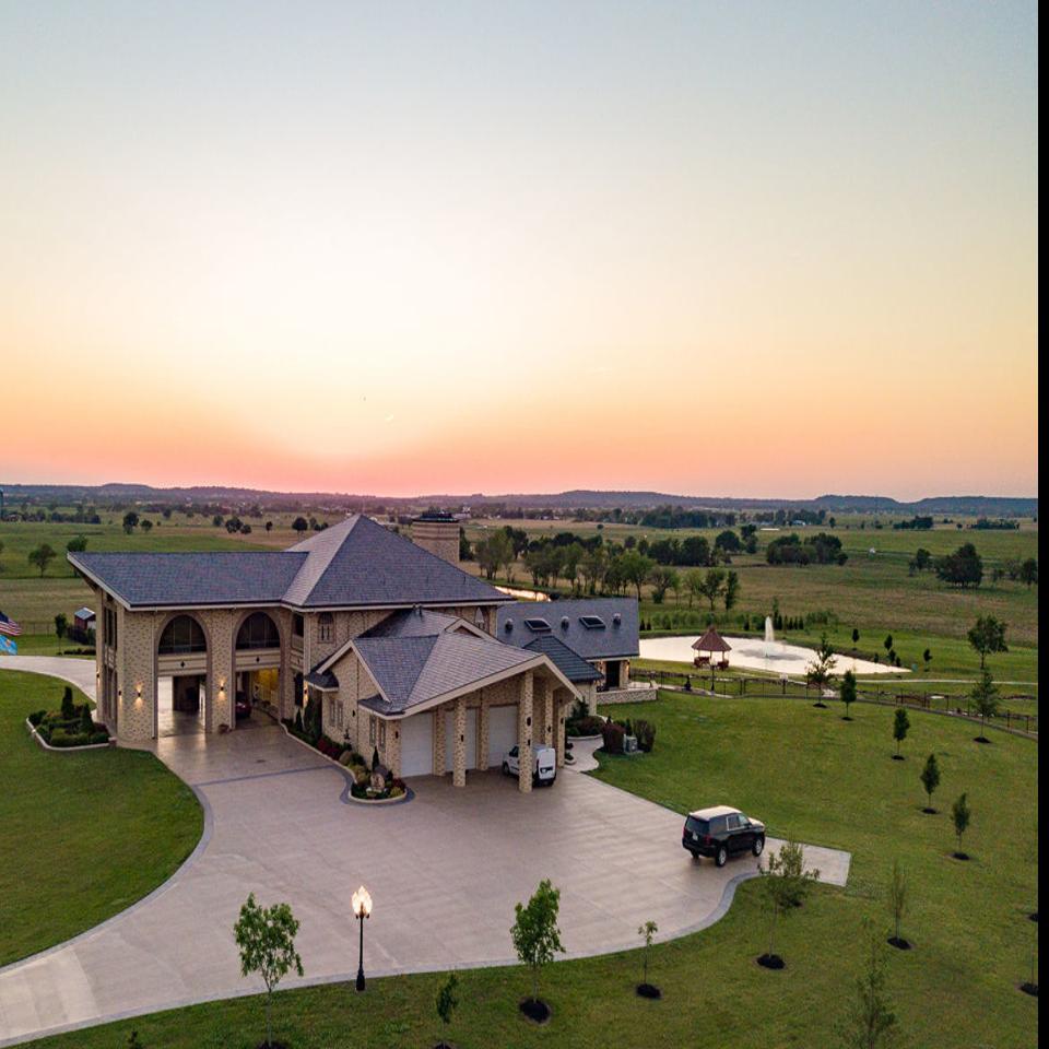 Gallery Peek At The Furnished 7 9 Million Home For Sale Near Inola Home Garden Tulsaworld Com