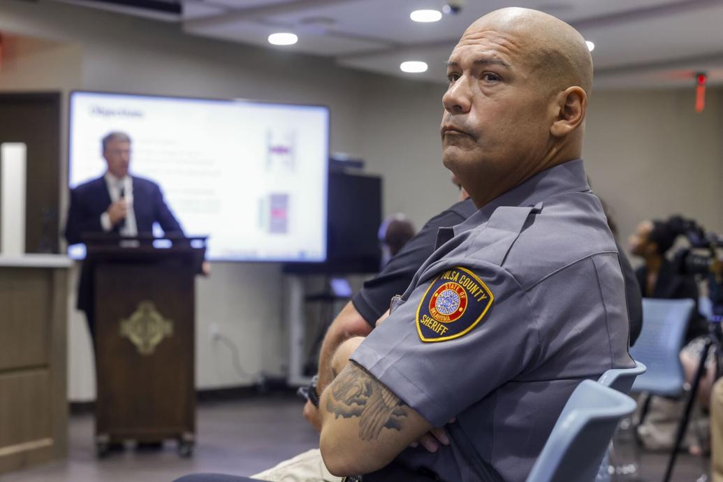 Sheriff and court clerk assured of reelection