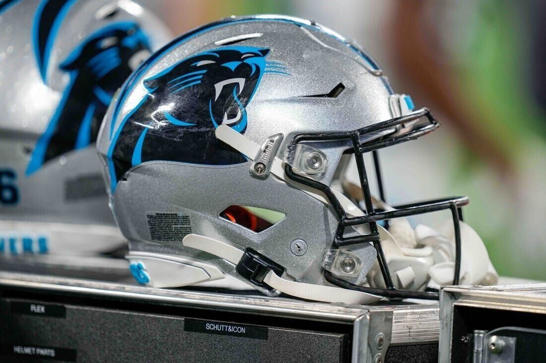 Panthers to make color correction, but not changing uniforms