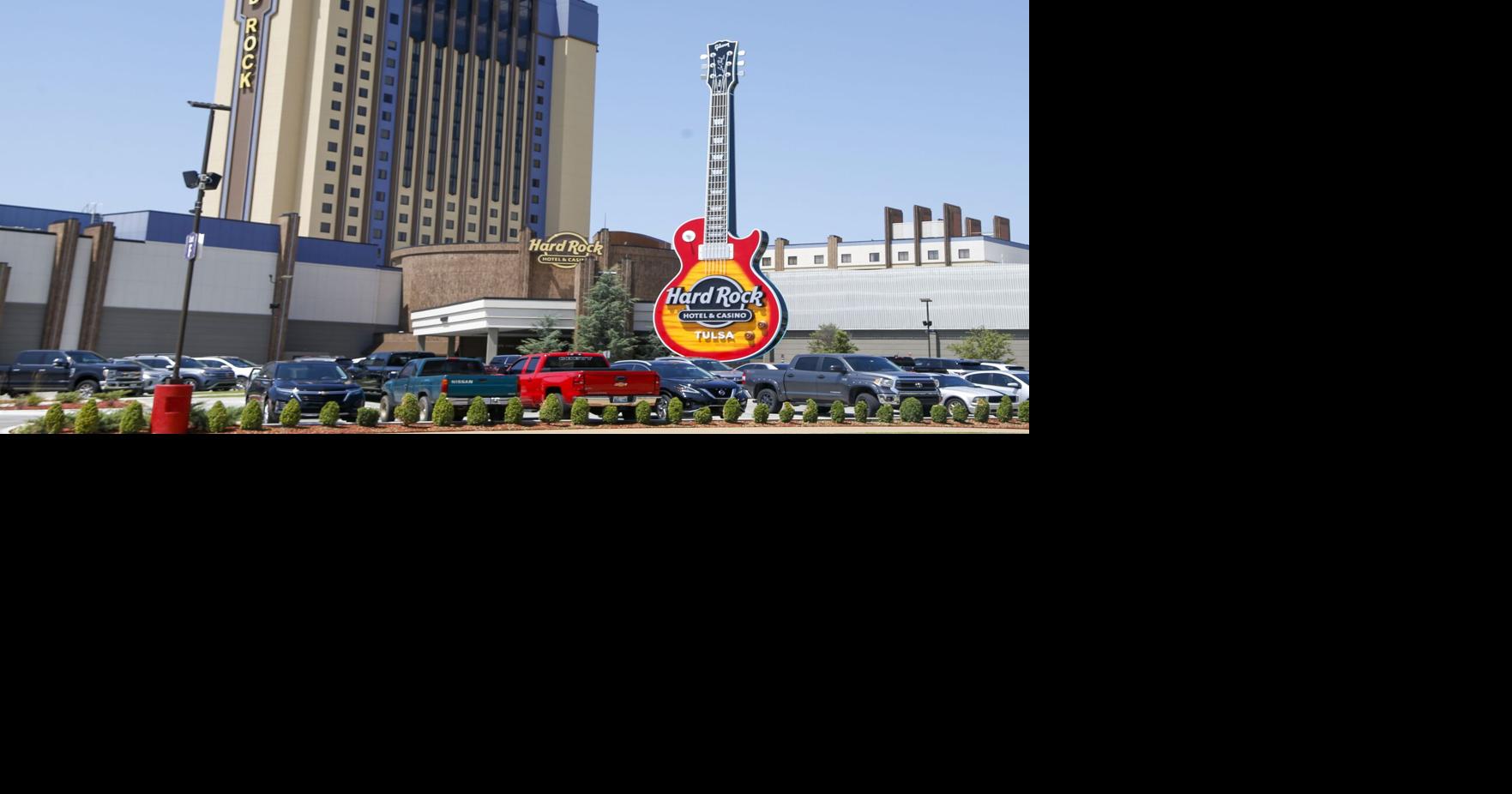 Hard Rock Tulsa Halloween Costume Contest