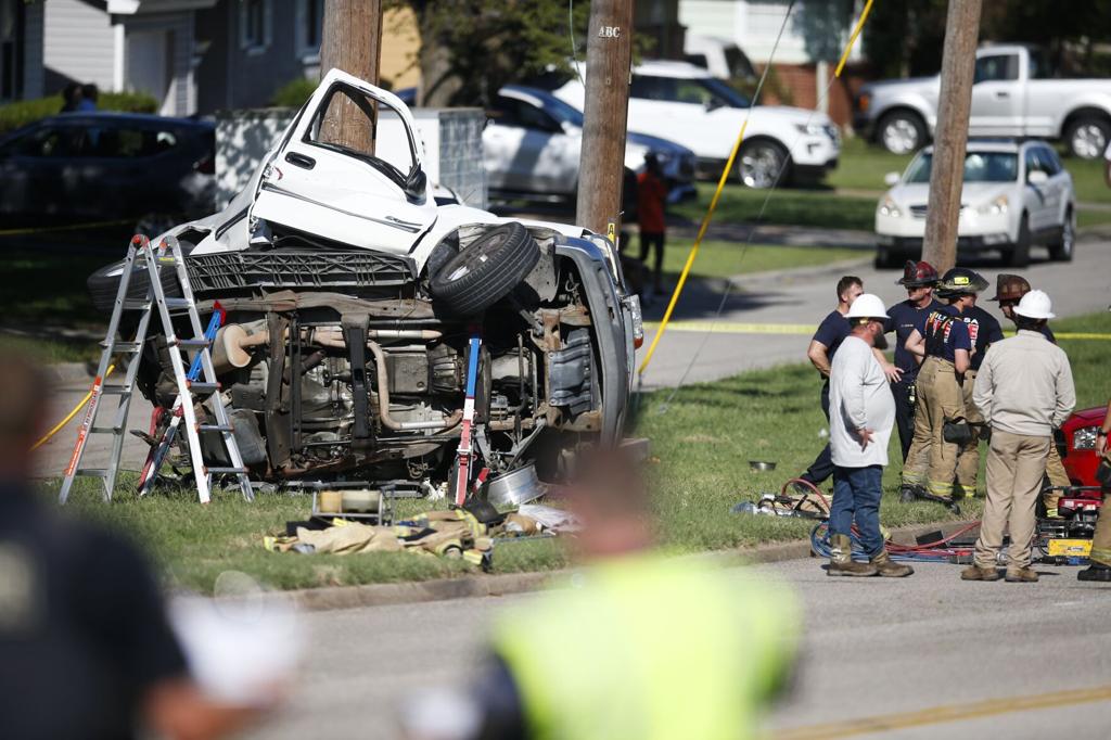 Update Woman Killed When Suv Hits Power Pole 31st Street Reopened Near I 44 And Ba Expressway Local News Tulsaworld Com