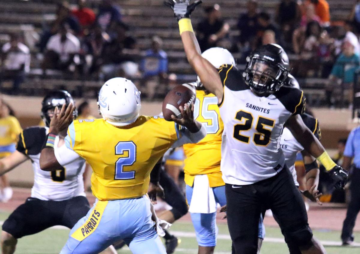 Scott Scores 4 Tds Sand Springs Beats Putnam City For First Win