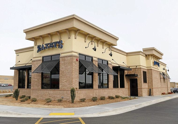 Review Zaxby's restaurant features chicken tenders, wings Dining