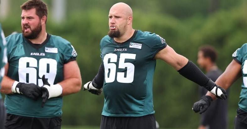 Tramel mailbag: NFL offensive line great Lane Johnson was a junior-college quarterback