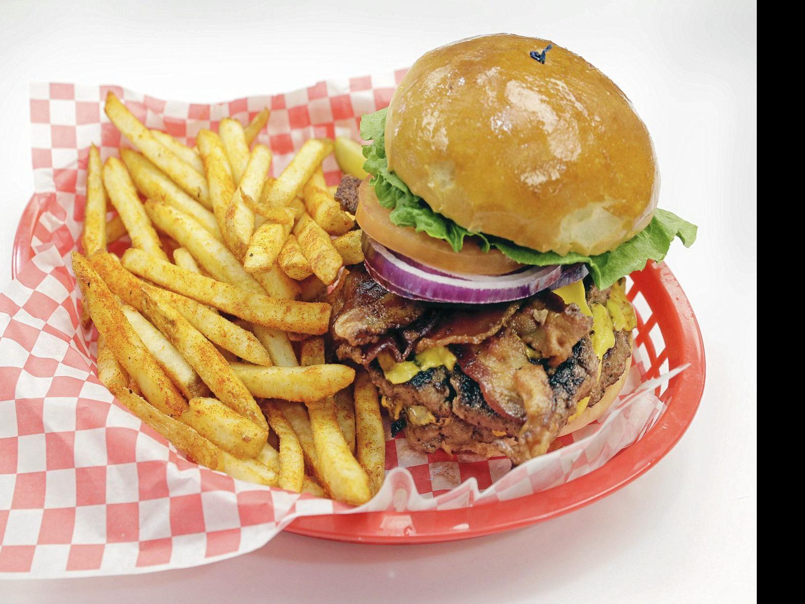 Review 50s Diner Recalls The 1950s With Music Memorabilia And Food Food Cooking Tulsaworld Com