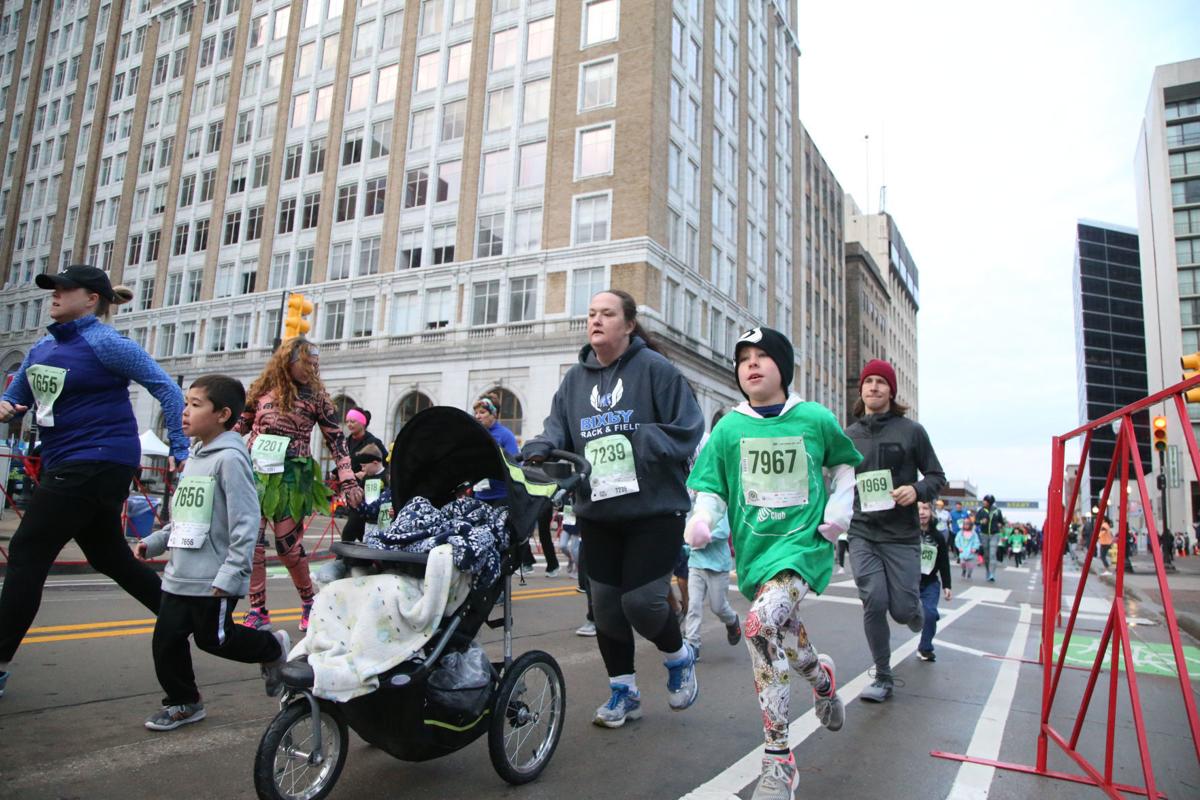 Tulsa Run 2019 Despite windy, cold conditions, participants receive