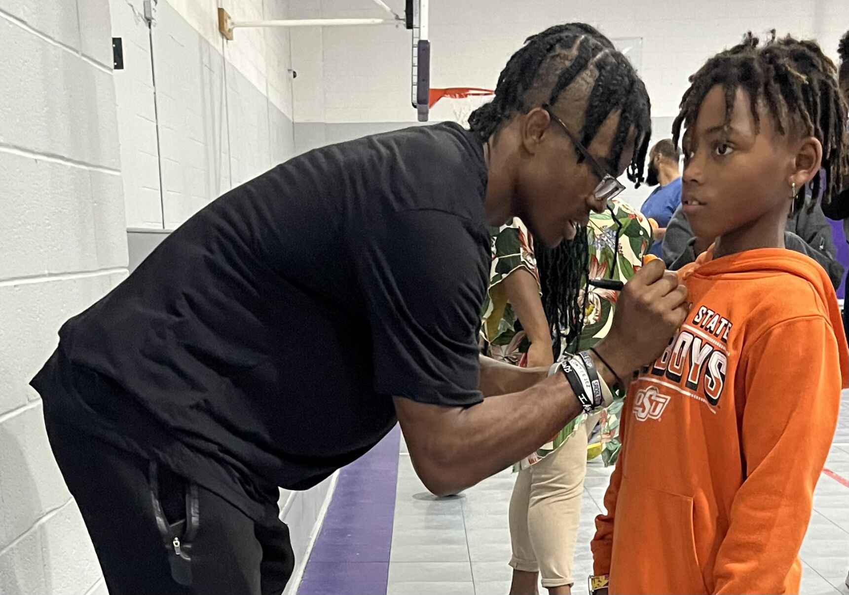 OSU receiver Brennan Presley spends afternoon off with kids at