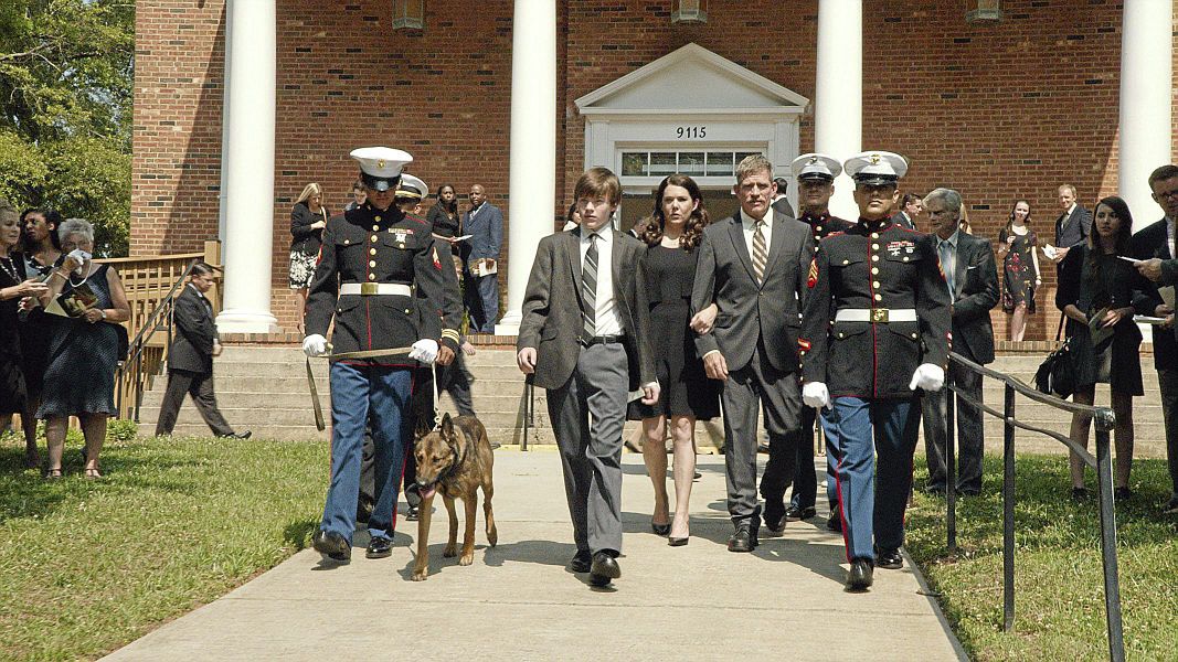 Movie Review Max A Tear Jerker Tale Of Military Dog And The Boy He Bonds With Movies Tulsaworld Com