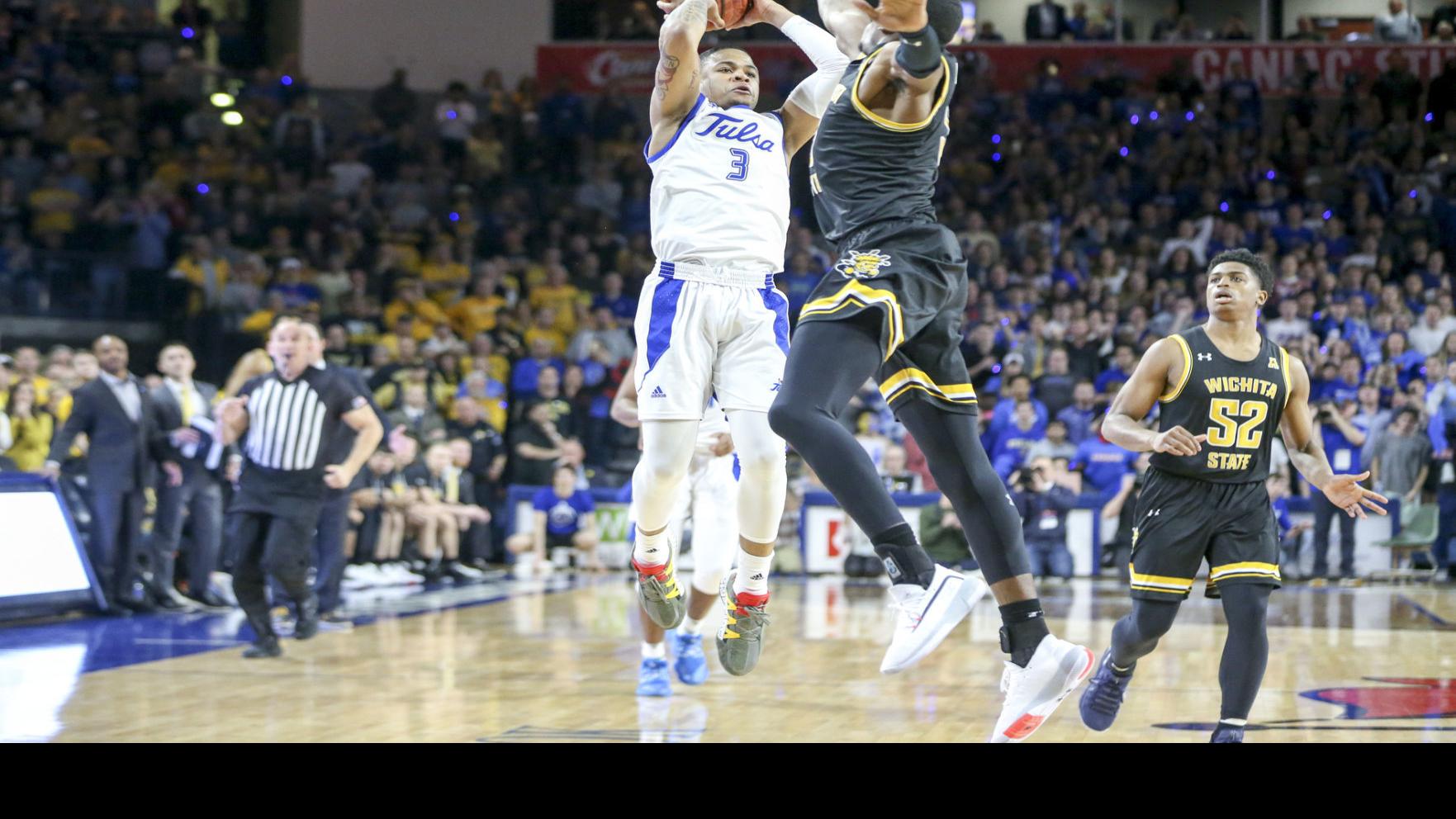 Tu Men S Basketball With Father At The Reynolds Center For First