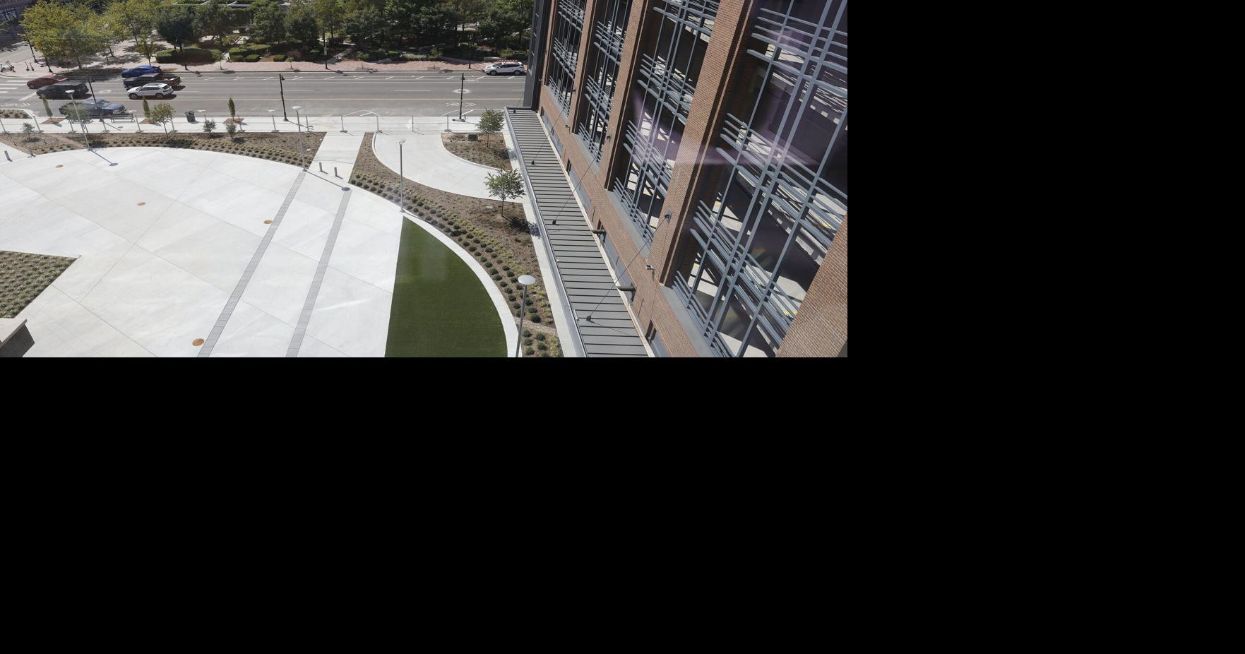 Downtown office building gets bank as tenant