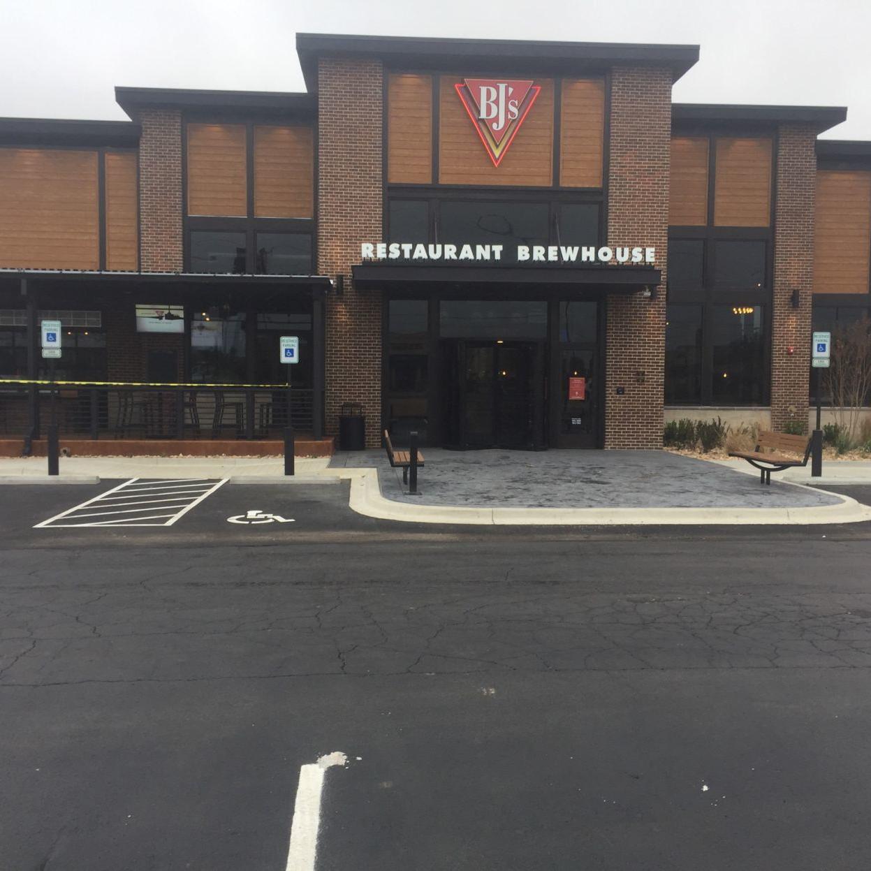 Restaurant News Bj S Restaurant Brewhouse Scheduled To Open Monday Dining Tulsaworld Com Restaurant News Bj S Restaurant Brewhouse Scheduled To Open Monday Dining Tulsaworld Com