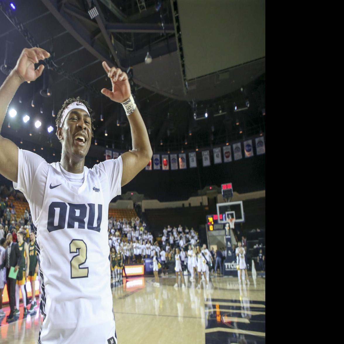 Oru Basketball Golden Eagles Notch First Summit League Win 79 73