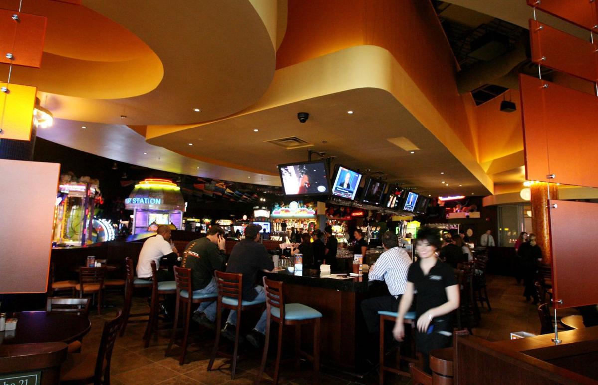 10 great places to watch football in Tulsa Food & Cooking