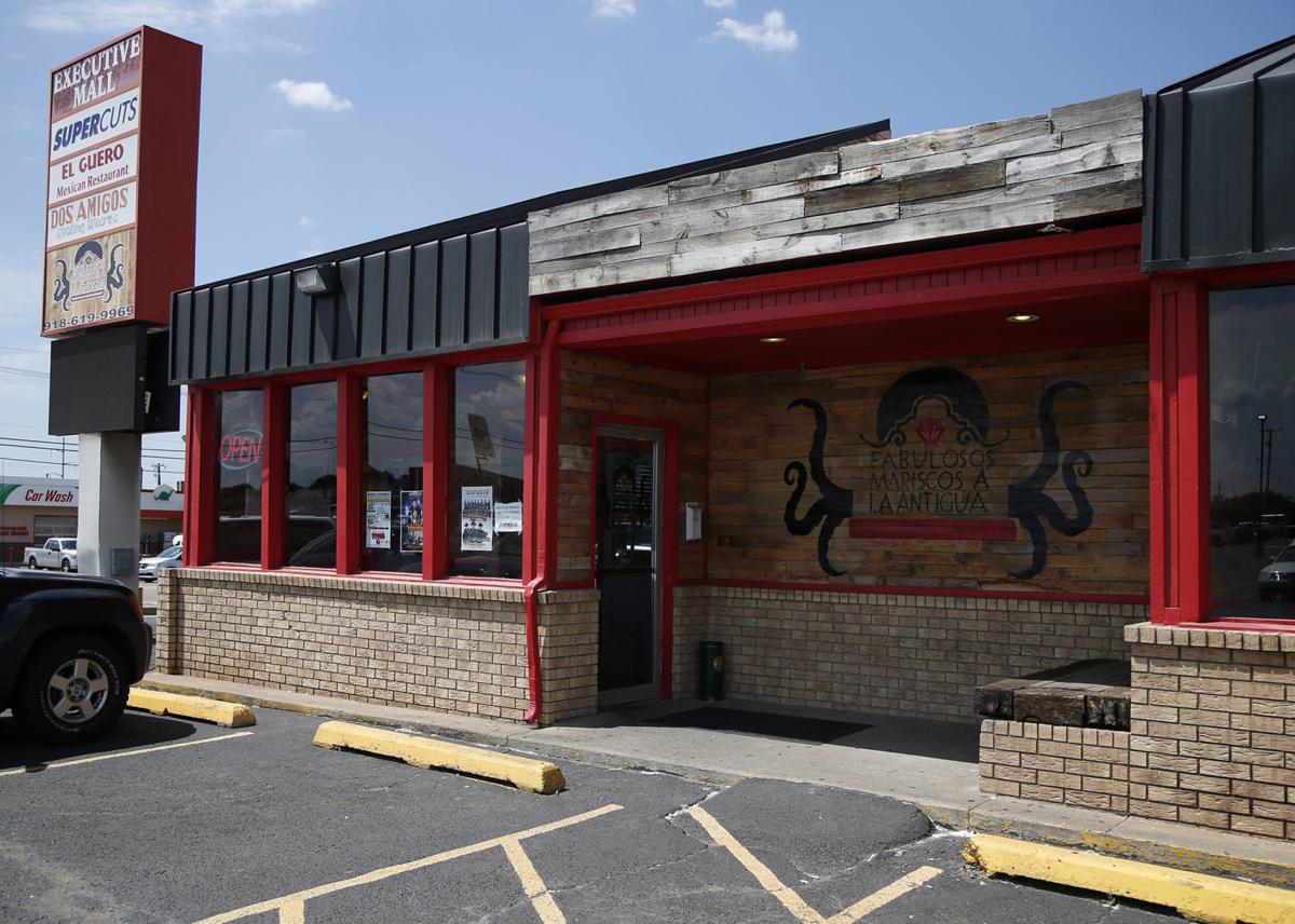 Review Fabulosos Mariscos a la Antigua is, well, fabulous Food