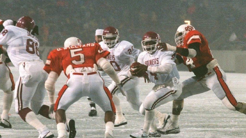 Bedlam Anniversaries Looking Back At The 1965 1985 And 1995 Ou Osu Football Games Osu Sports Extra Tulsaworld Com