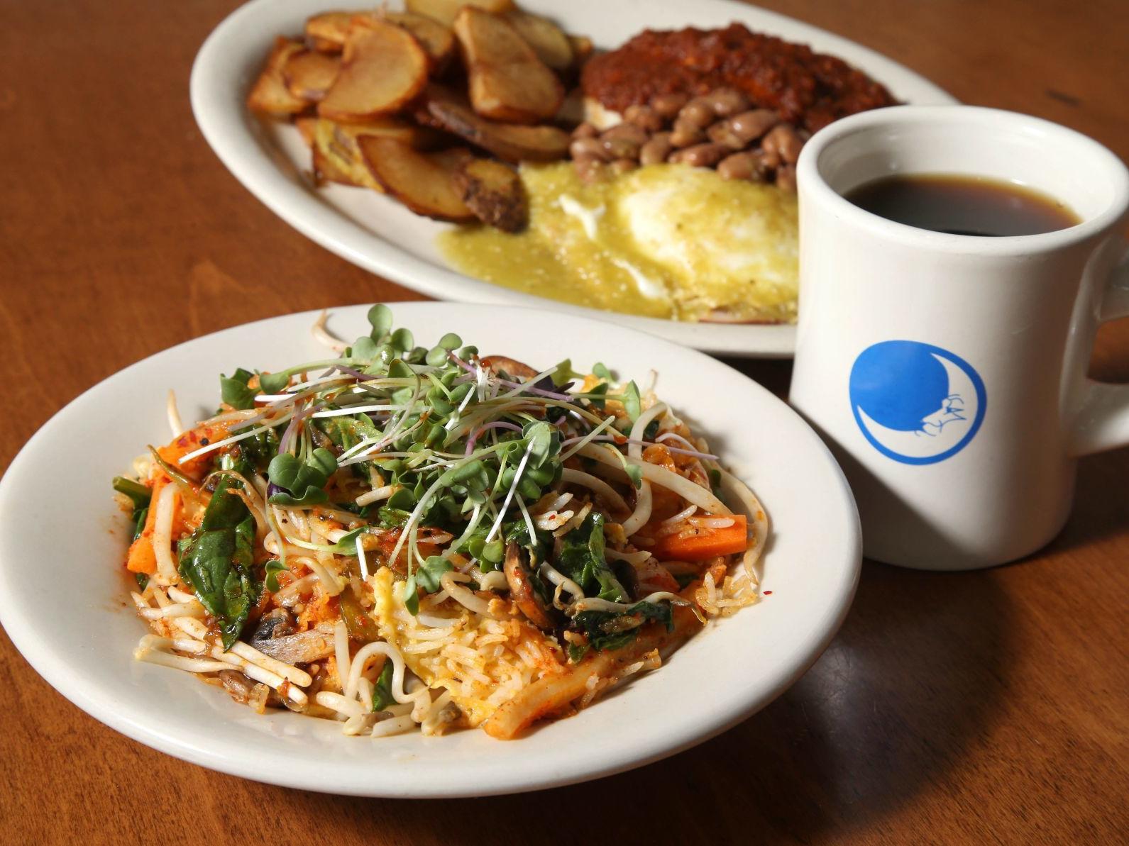 Weekend Brunch Specials Draw Fans To Blue Moon Cafe Dining Tulsaworld Com Weekend Brunch Specials Draw Fans To Blue Moon Cafe Dining Tulsaworld Com