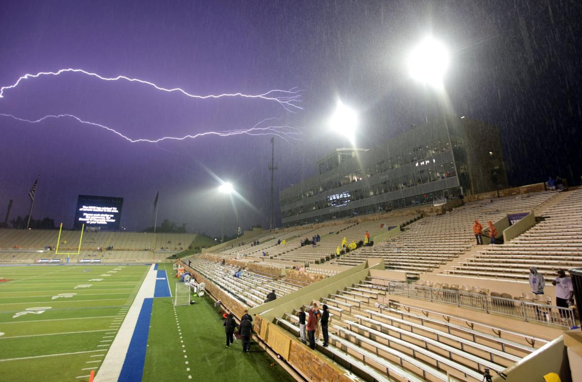 Luck or skill? These 13 striking lightning photos definitely required