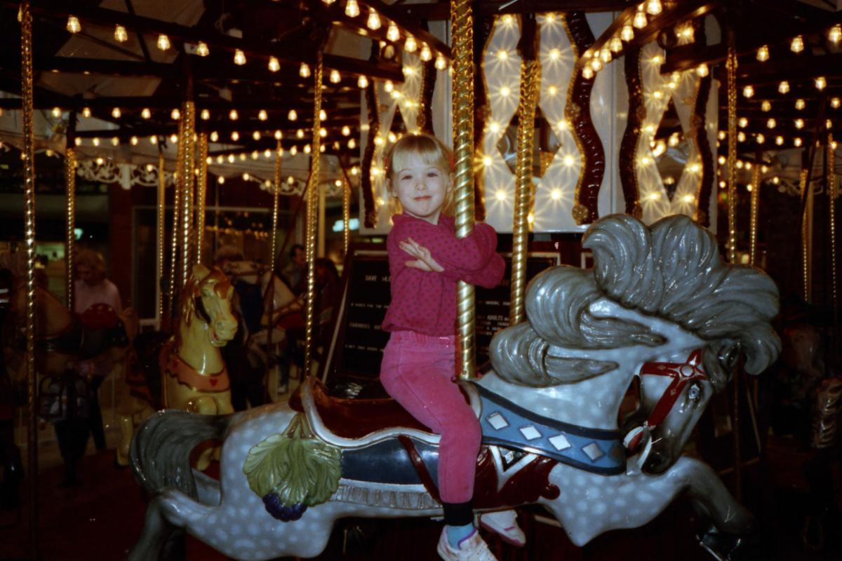 Take a look at Woodland Hills Mall through its 40 years Slideshows