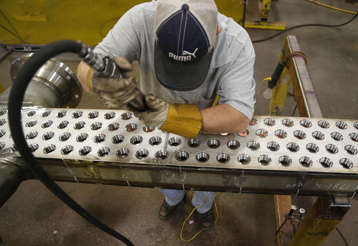 Harsco Industrial AirXChangers to build 12 giant coolers for