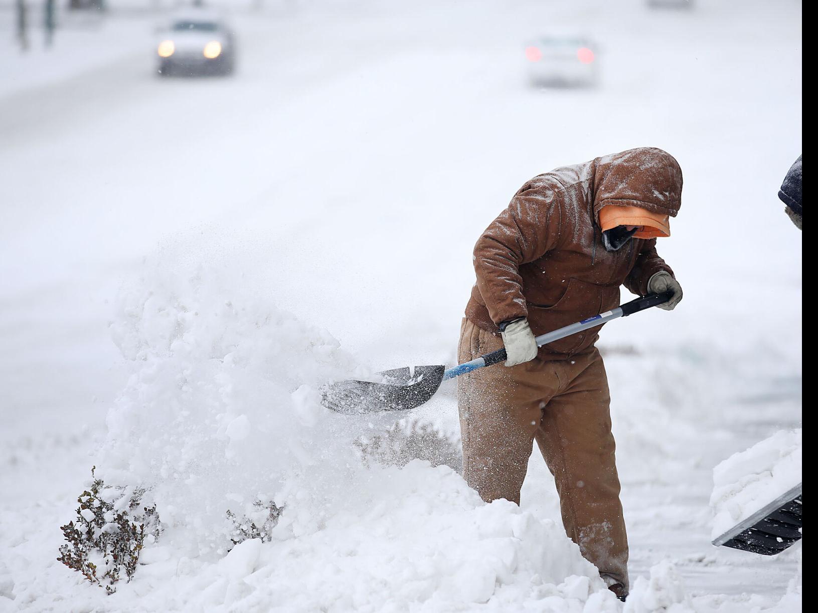 Dangerous Cold Continues Tulsa Again Under Winter Storm Warning As More Snow Expected Local News Tulsaworld Com