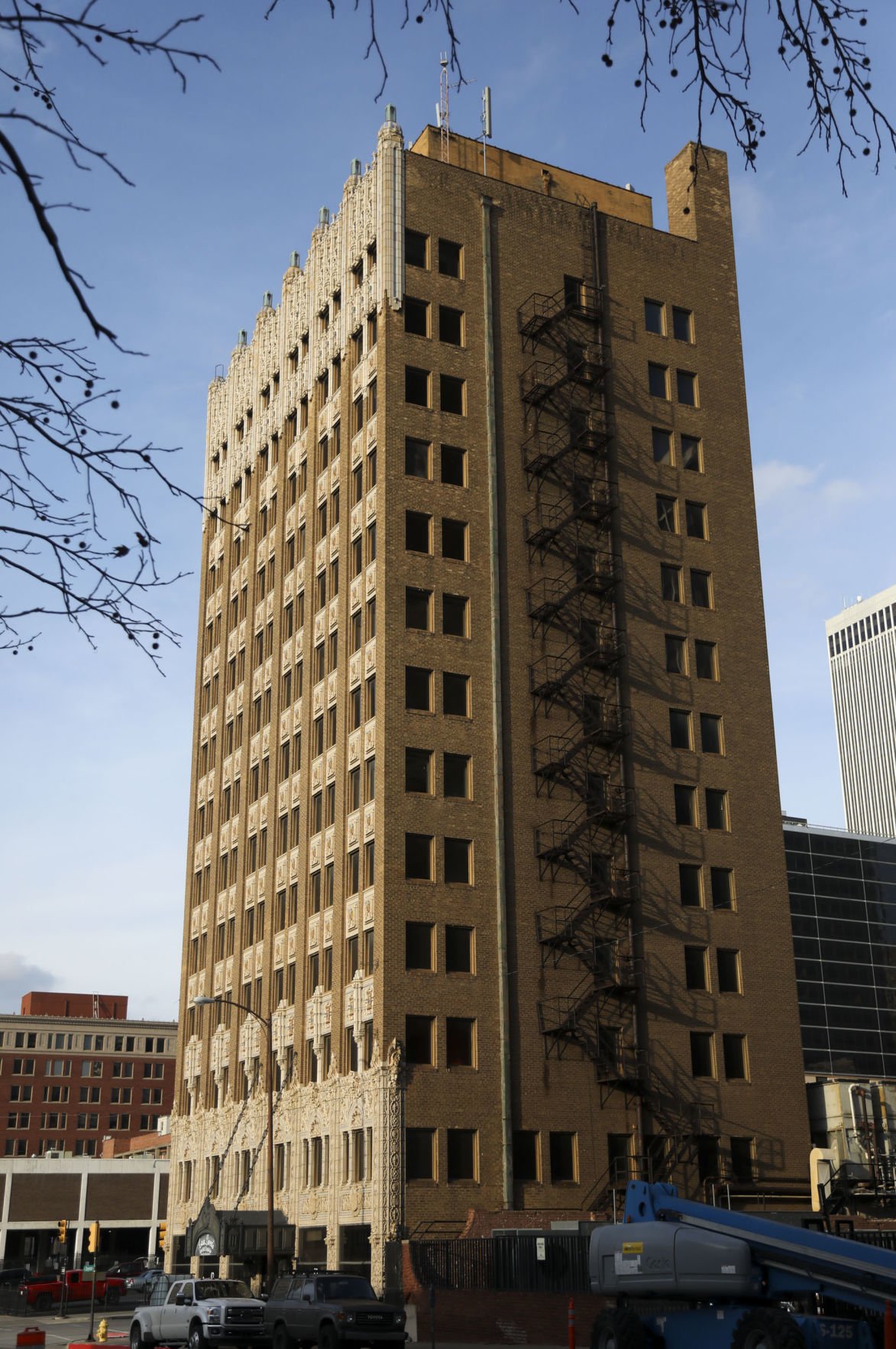 3 Downtown Affordable Housing Proposals Vie For Tda Loan Work The Adams Building On Corner Of Fourth Street And Cheyenne Avenue In Downtown Tulsa Is Being Redeveloped Into 60 Residential Units With Retail