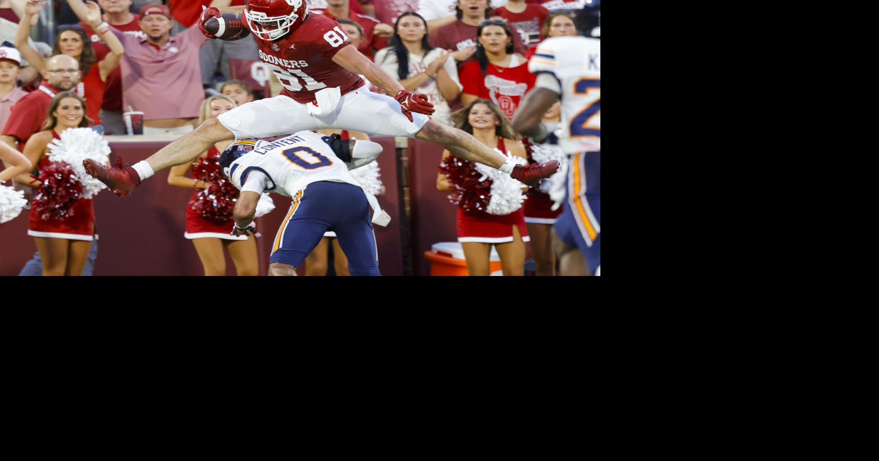 Coverage image for: Berry Tramel: Sock-’em-rock-’em football OU’s new offensive identity