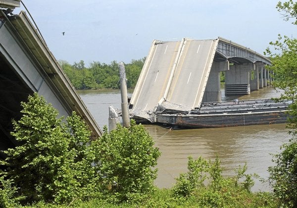 Baltimore disaster revives Oklahoma bridge collapse memories