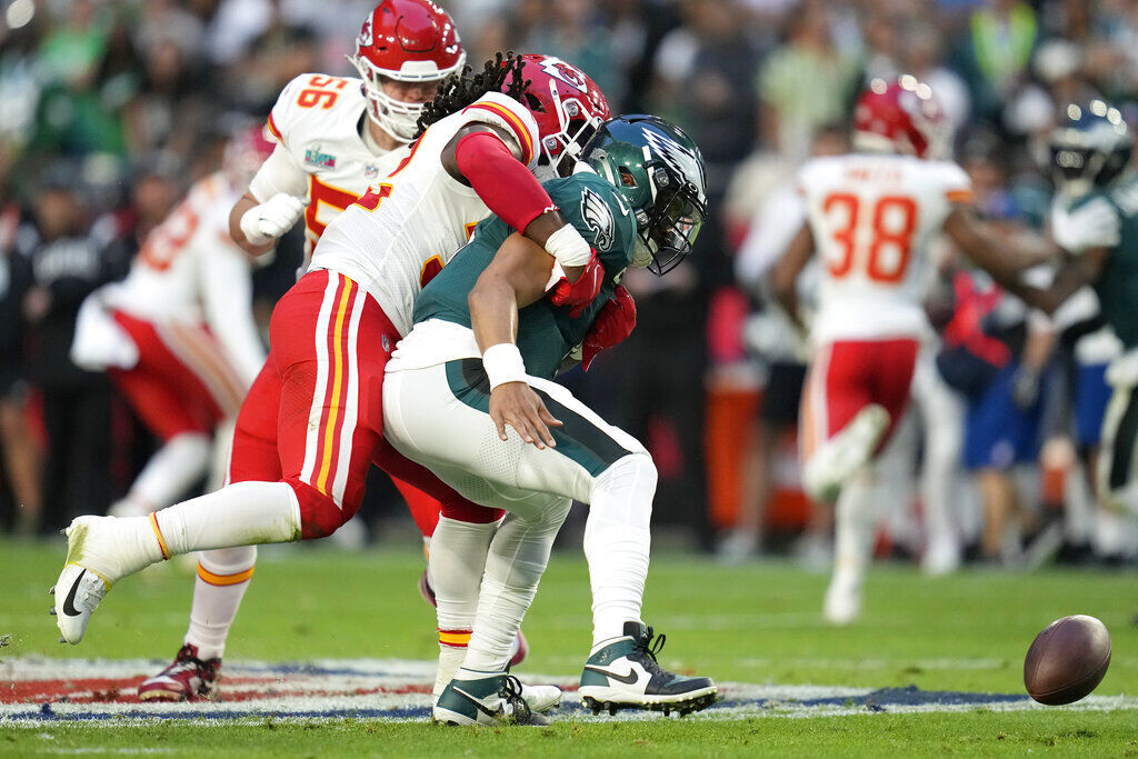 Eagles, Chiefs Kickoff Super Bowl 57 in Historic Fashion – NBC Sports  Chicago