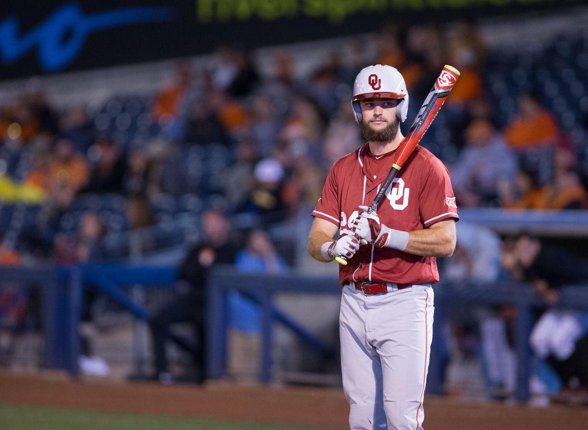 Former OU quarterback Cody Thomas hits 3 home runs in minor league game