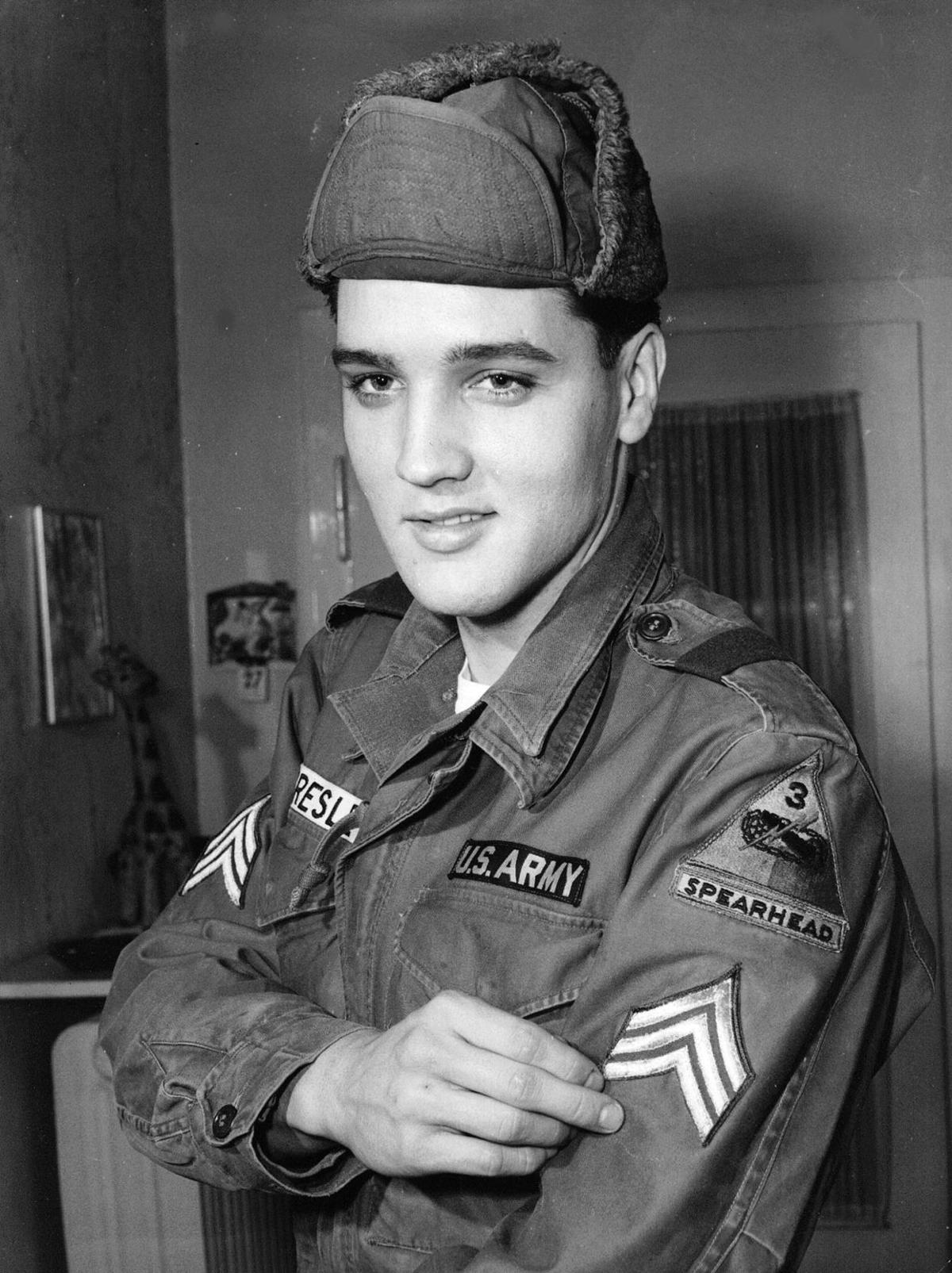 Elvis Presley #35 Atlanta Braves Jersey - Navy - Scesy