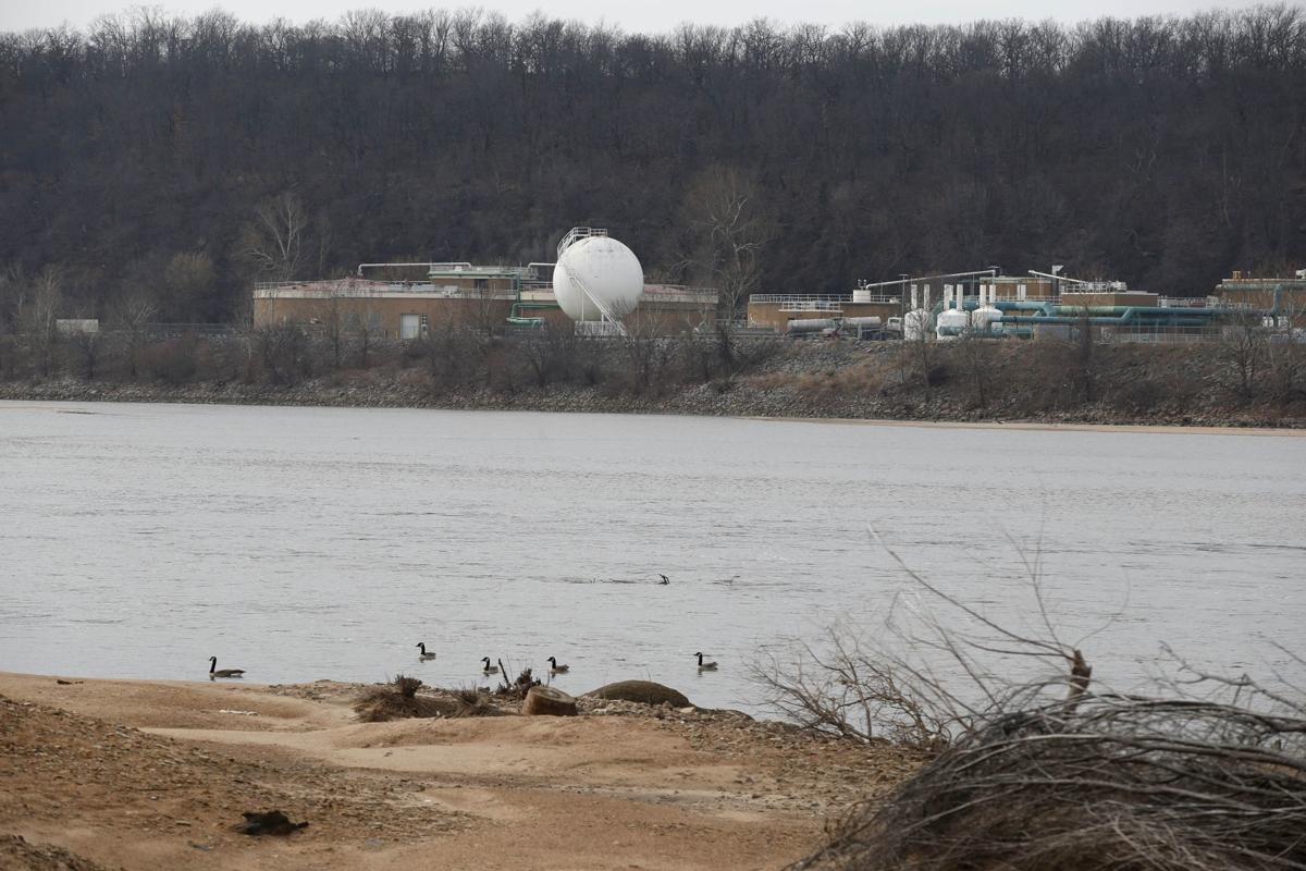 9 4m Sewer Line Project Under Arkansas River Last Step To Expand Tulsa S System Local News Tulsaworld Com