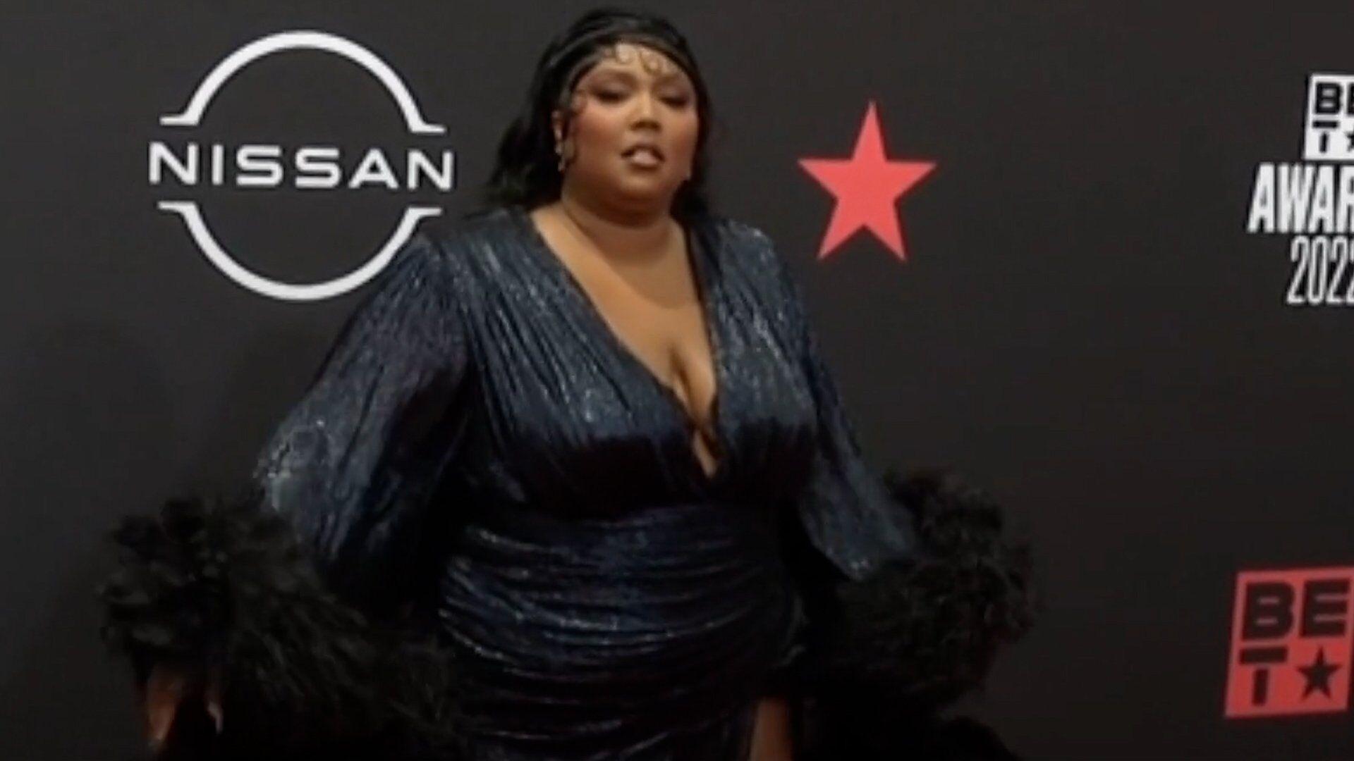 Lizzo's Big Grrrls Rally In a Big Show of Support for Singer