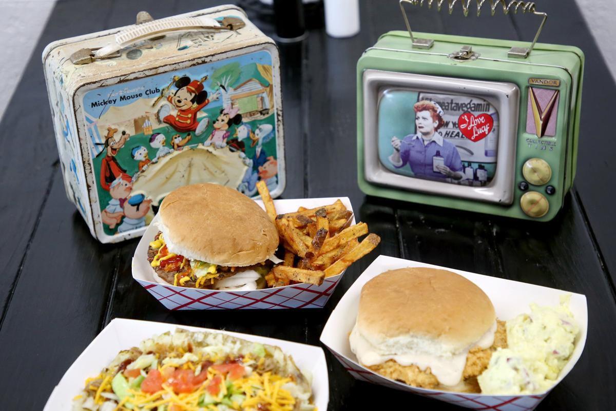 Lunch Box Diner review gallery