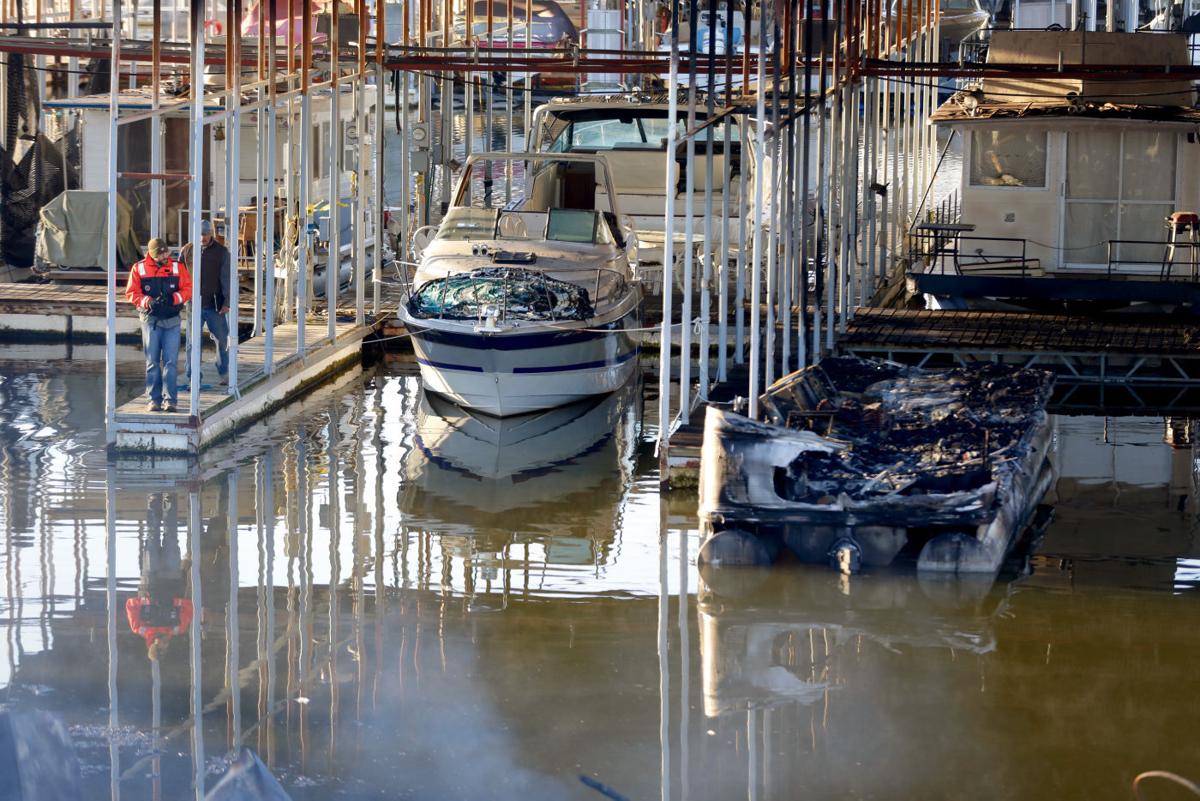 Keystone Lake Dock Boats Burn As Firefighters Are Unable To Access Lake Water Local News Tulsaworld Com
