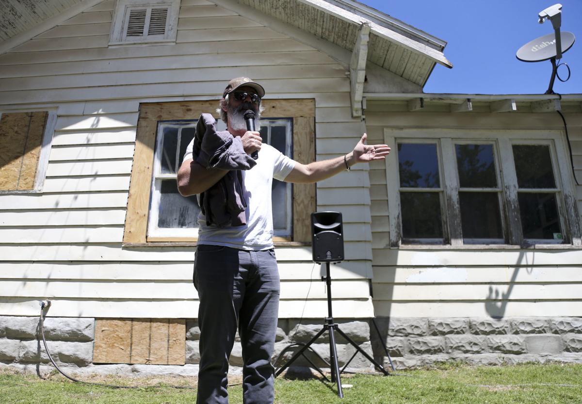 Golden Opportunity C Thomas Howell Excited About Returning To Tulsa For Tours Of Outsiders Film Locations Lifestyles Tulsaworld Com