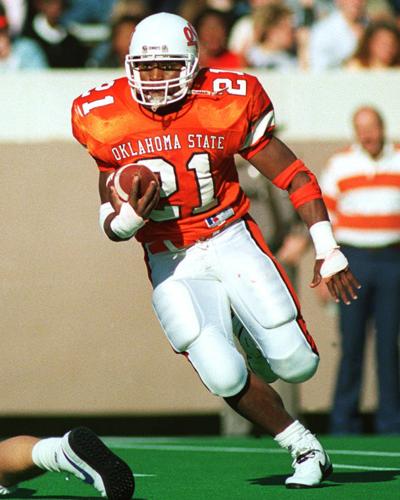 Barry Sanders to get Oklahoma State football statue, ring of honor