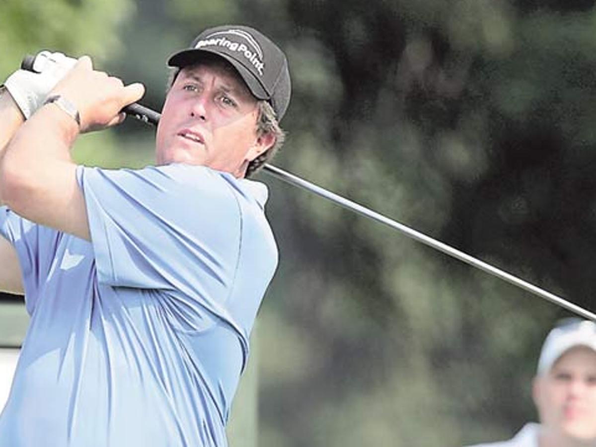 Bill Haisten What A Score For Tulsa S 2022 Pga Phil Mickelson As The Defending Champ Golf Tulsaworld Com Will Phil Mickelson Committed To The Memorial Tournament 2022