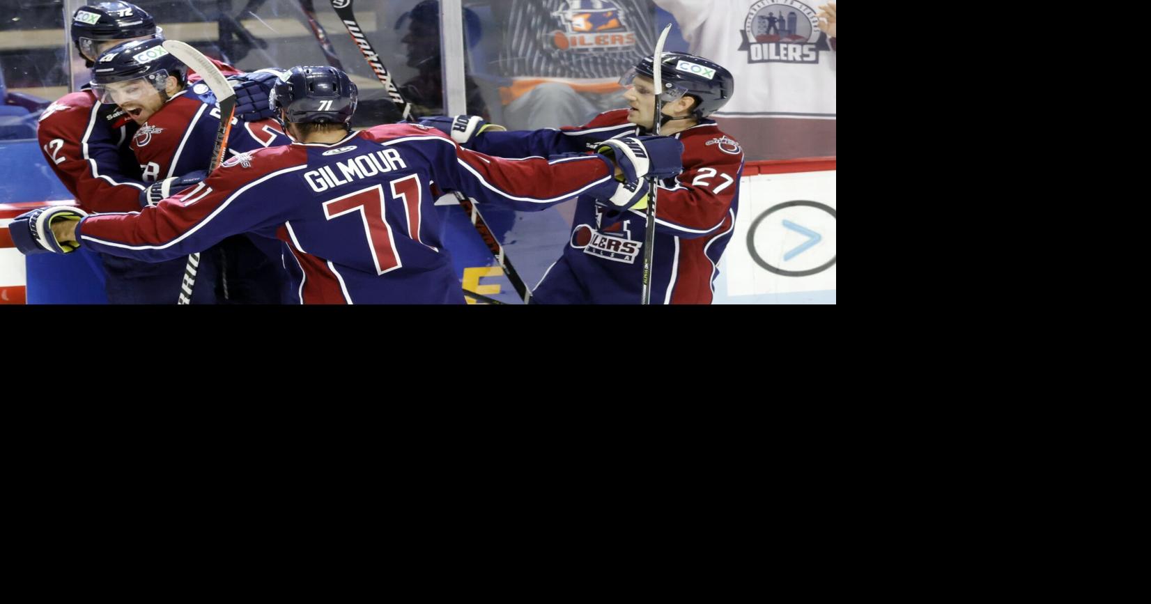 Oilers' Ruck makes winning debut in goal
