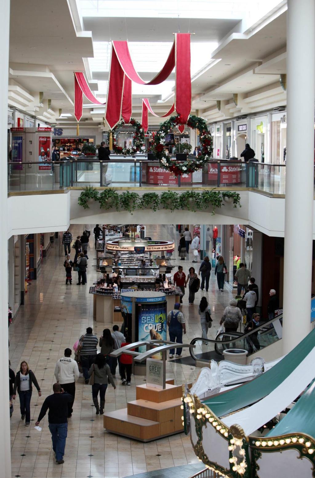 Take A Look At Woodland Hills Mall Through Its 40 Years Business News Tulsaworld Com