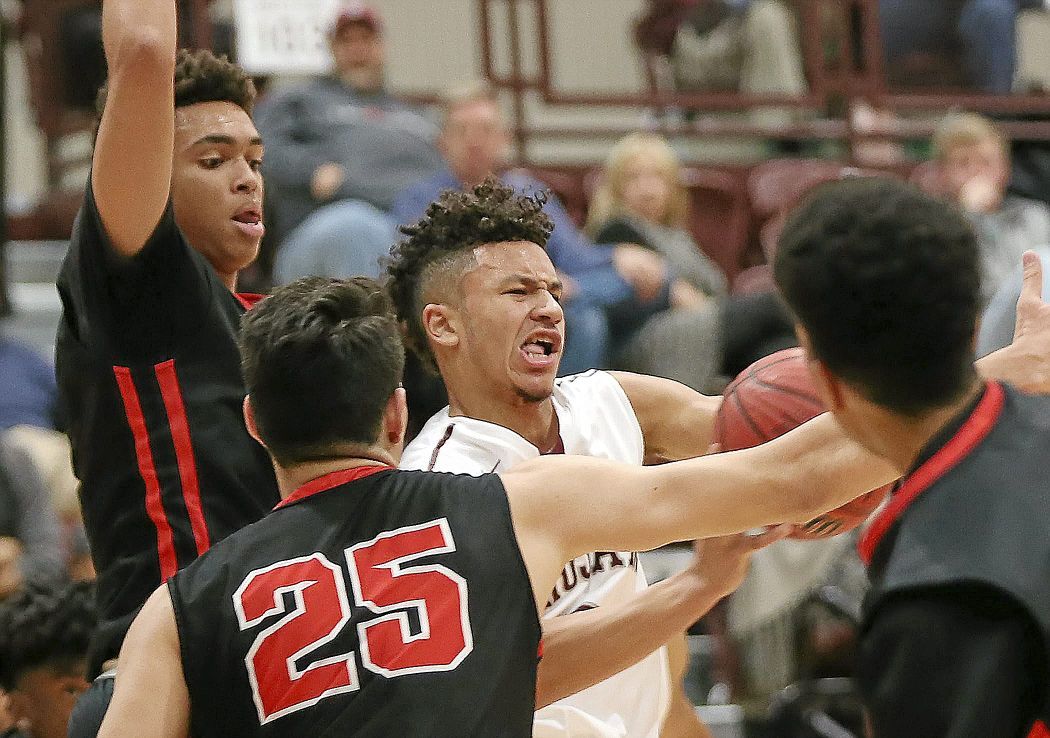 Photo gallery Union defeats Jenks in hoops action Gallery