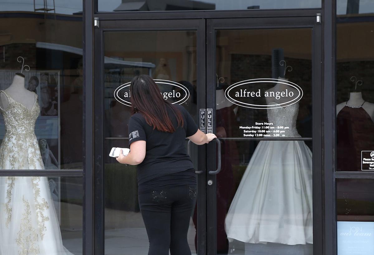 Brides Left In Lurch As Alfred Angelo Bridal Closes Shops Work