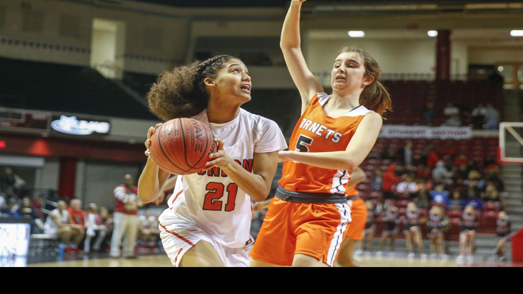 High School Basketball Ugly Win Over Booker T Washington