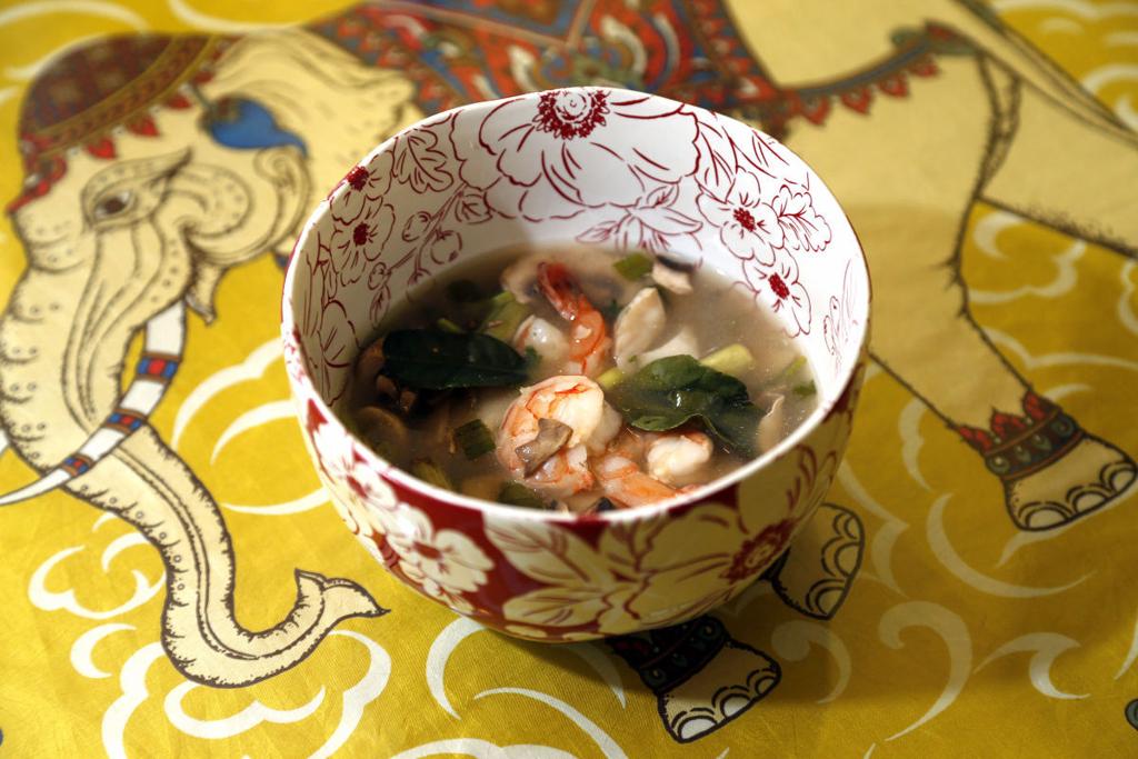 Review My Thai Kitchen Offers Complex Flavors In Cozy Setting Food Cooking Tulsaworld Com