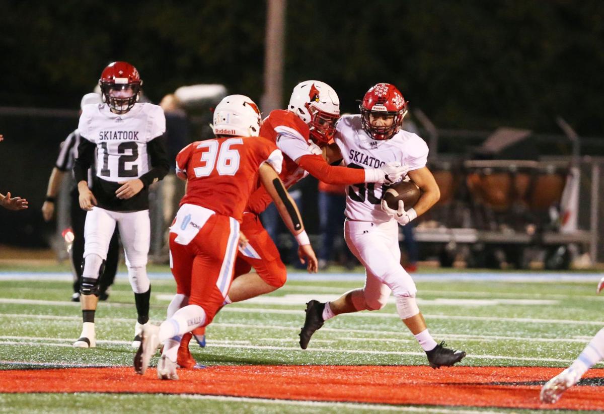 High school football, Week 9 Collinsville defense stymies Skiatook to