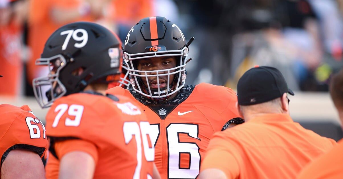 Oklahoma State Cowboys Team Inflatable Lawn Helmet