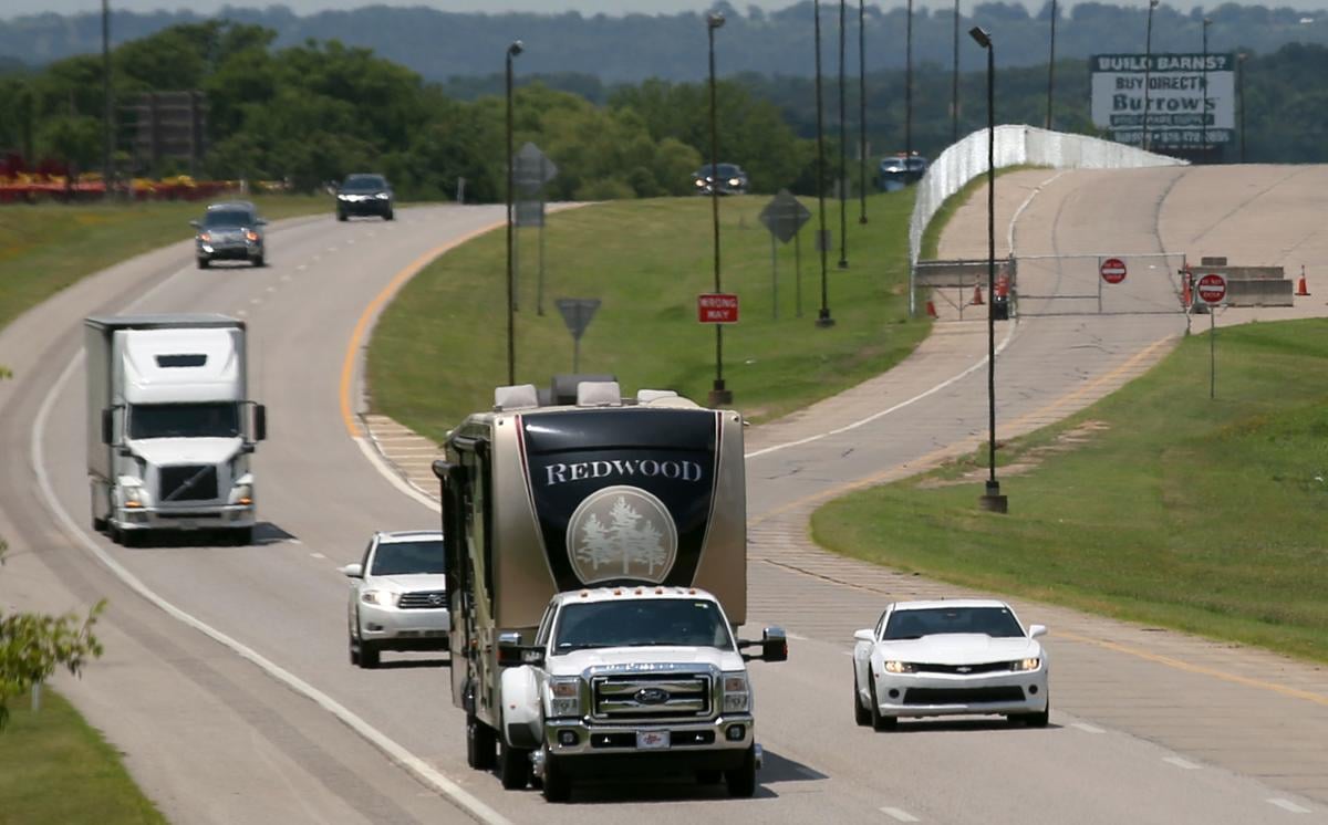 Service Plazas On Turnpike Between Tulsa Oklahoma City Undergoing Changes State And Regional News Tulsaworld Com