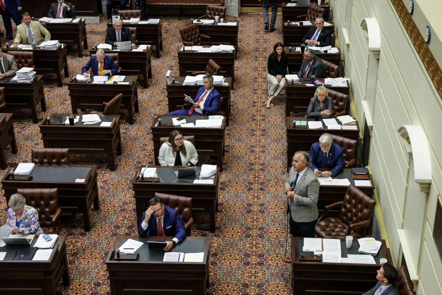 Oklahoma legislators approve FY 202425 budget, adjourn